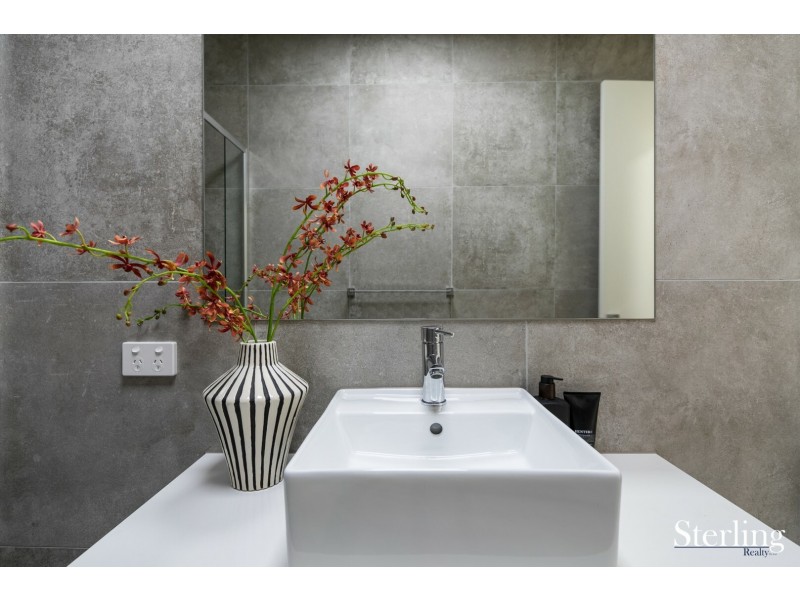 6 Nolita Walk, Point Cook VIC 3030