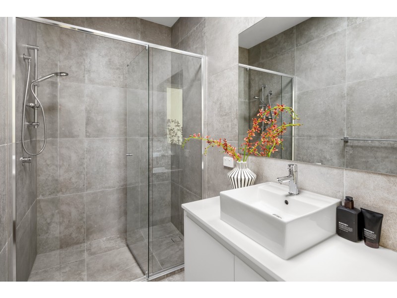 32 Nolita Walk, Point Cook VIC 3030