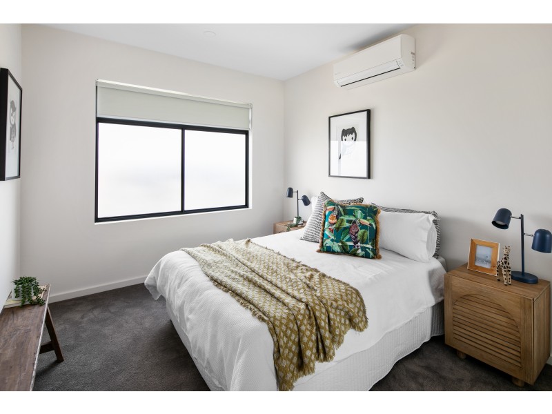 32 Nolita Walk, Point Cook VIC 3030