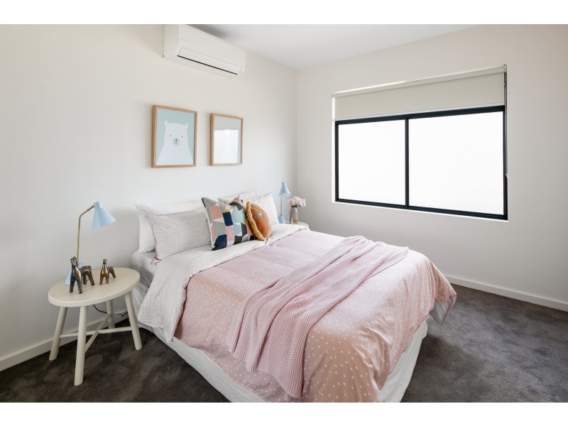 32 Nolita Walk, Point Cook VIC 3030