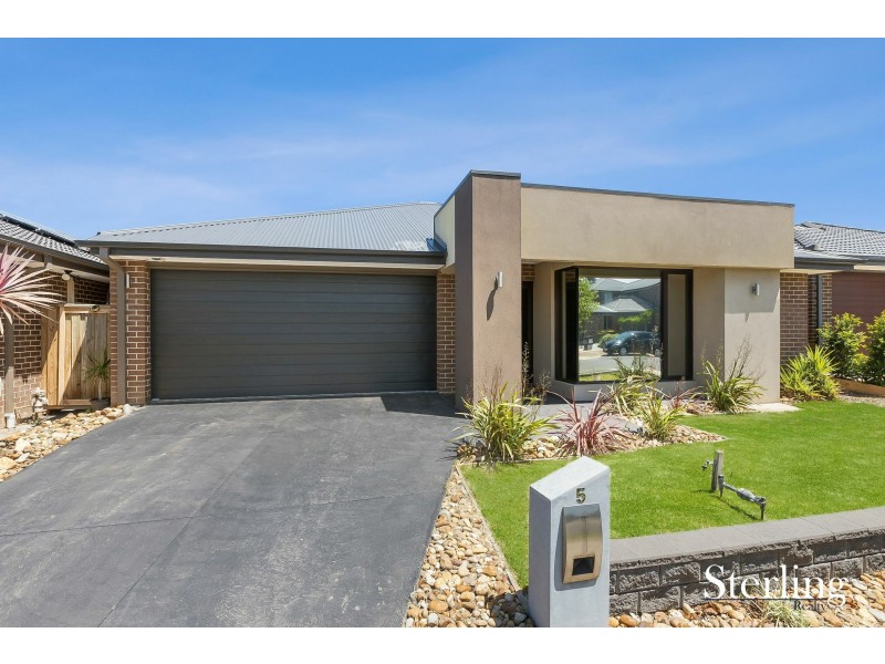 5 Circus Ave, Point Cook VIC 3030