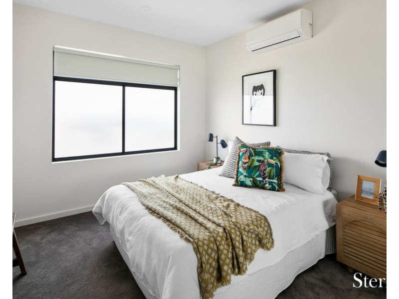 32 Nolita Walk, Point Cook VIC 3030