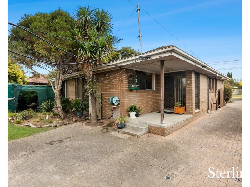 35 Felstead Avenue, Sunshine West VIC 3020