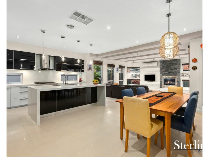 3 Vicky Court, Point Cook VIC 3030