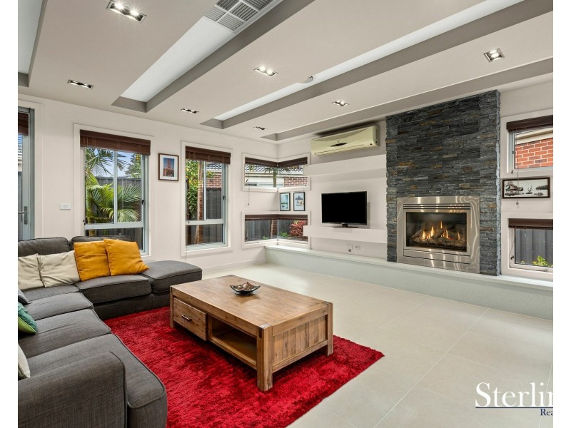 3 Vicky Court, Point Cook VIC 3030