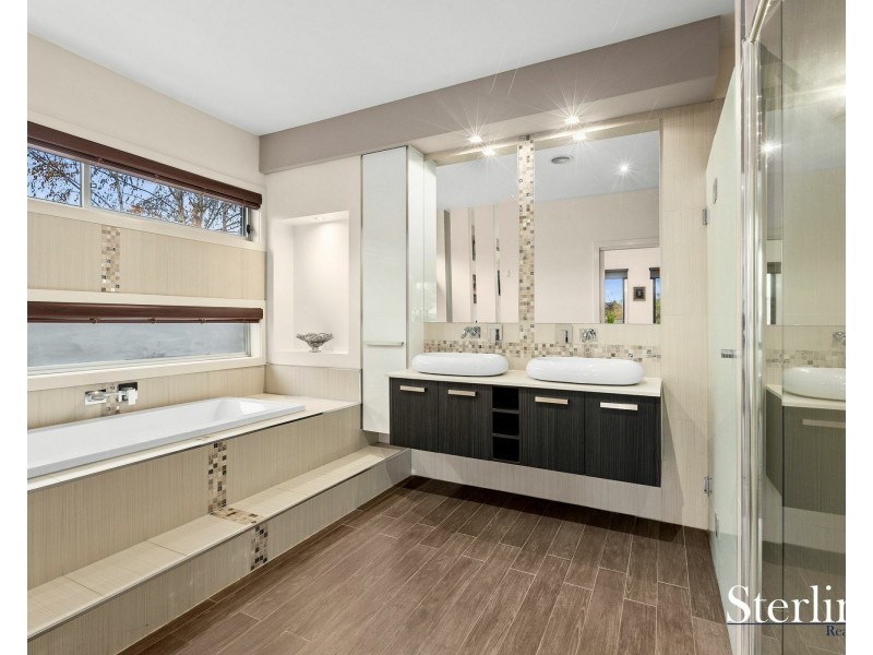 3 Vicky Court, Point Cook VIC 3030