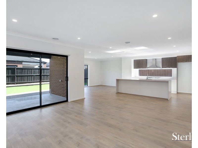 31 Hanover Street, Point Cook VIC 3030