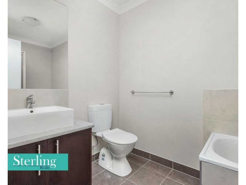 6 Honolulu Dr, Point Cook VIC 3030