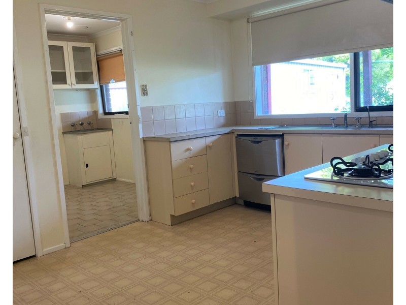 17 Thornbill Dr, Werribee VIC 3030