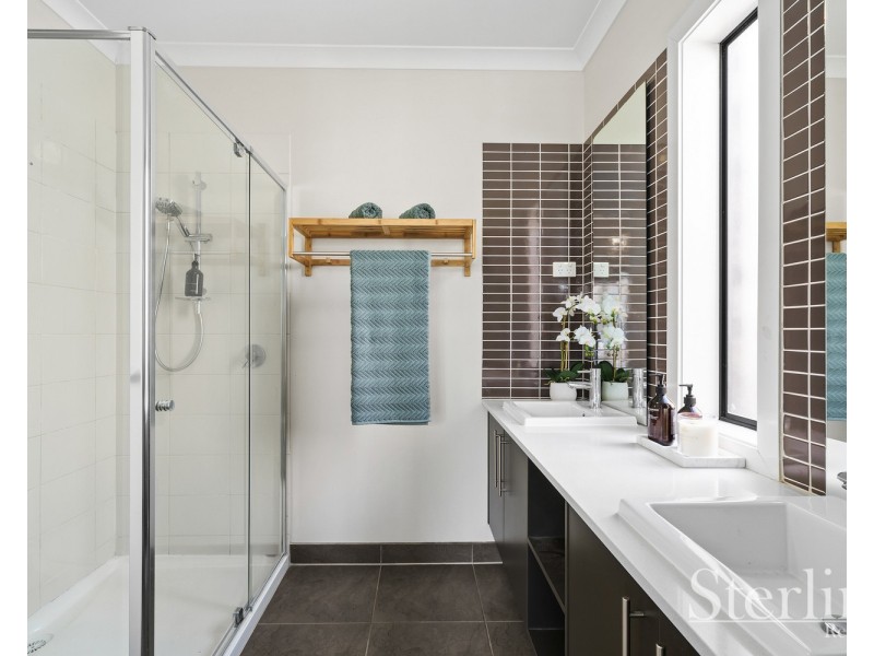 14 Marlin Crescent, Point Cook VIC 3030