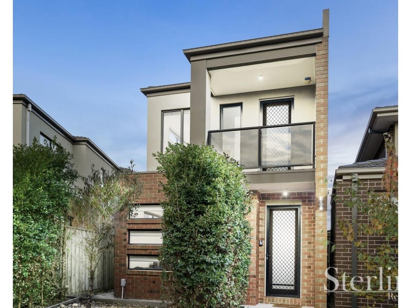 22 Bushlark Crescent, Williams Landing VIC 3027