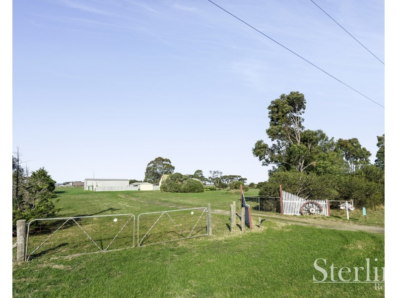 90 Mcintosh Road, Little River VIC 3211