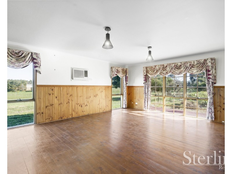 90 Mcintosh Road, Little River VIC 3211