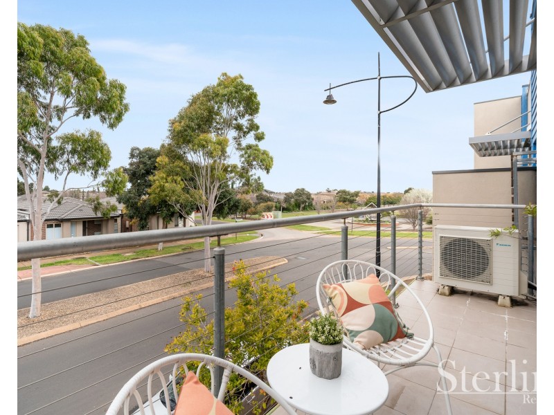 2/5 Tom Roberts Parade, Point Cook VIC 3030