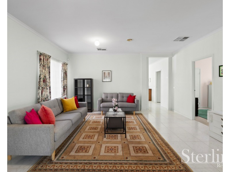 4 Neptune Dr, Point Cook VIC 3030