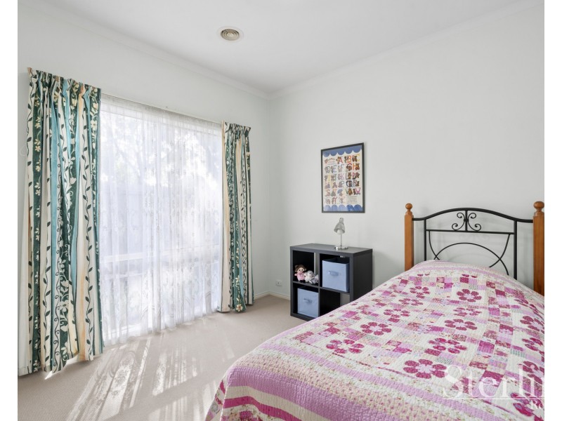 4 Neptune Dr, Point Cook VIC 3030
