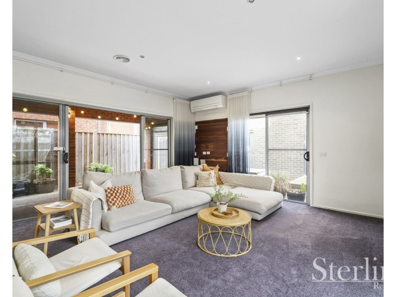 14 Royal Circuit, Point Cook VIC 3030