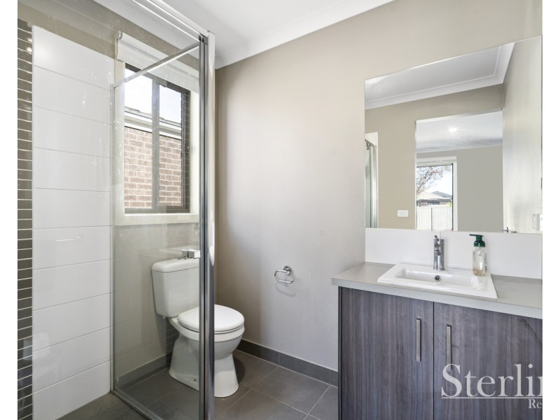 5 Stately Avenue, Wyndham Vale VIC 3024