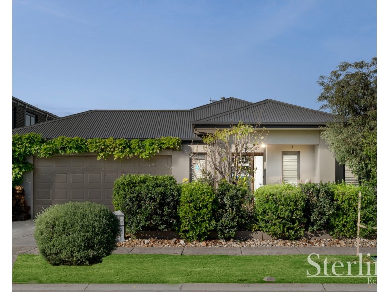 16 Shiraz Crescent, Point Cook VIC 3030