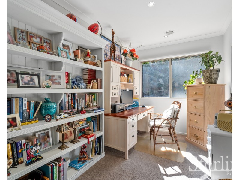 16 Shiraz Crescent, Point Cook VIC 3030