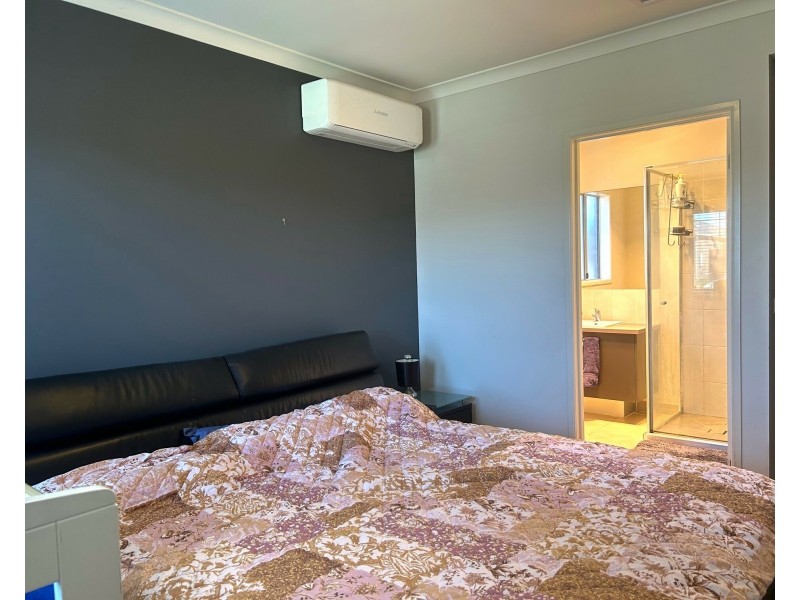 5 Palace Rd, Point Cook VIC 3030
