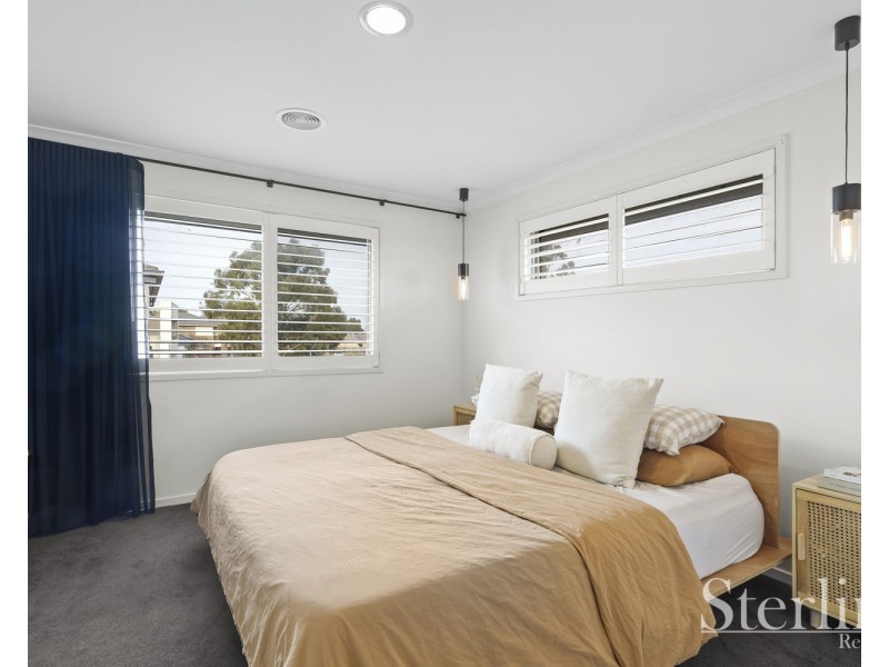 14 Royal Cct, Point Cook VIC 3030