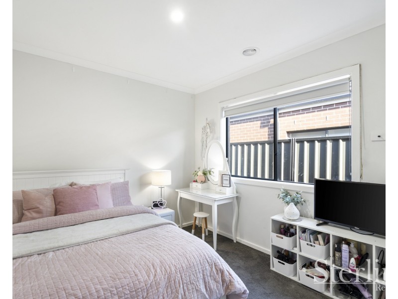 22 Goodison Grove, Mount Cottrell VIC 3024