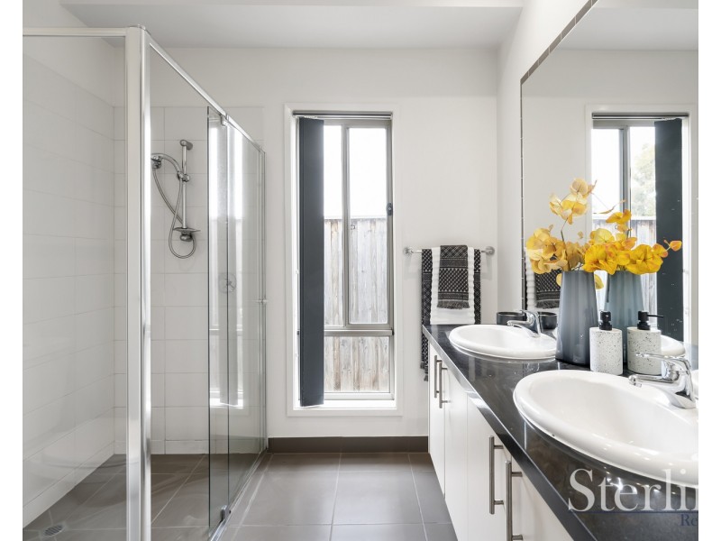 49 Tristania Dr, Point Cook VIC 3030