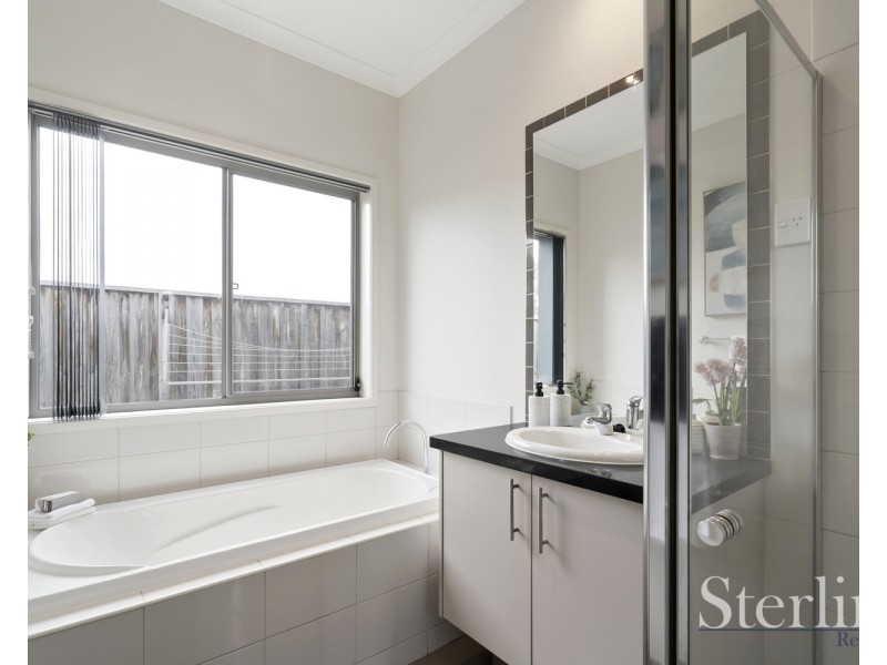 49 Tristania Dr, Point Cook VIC 3030