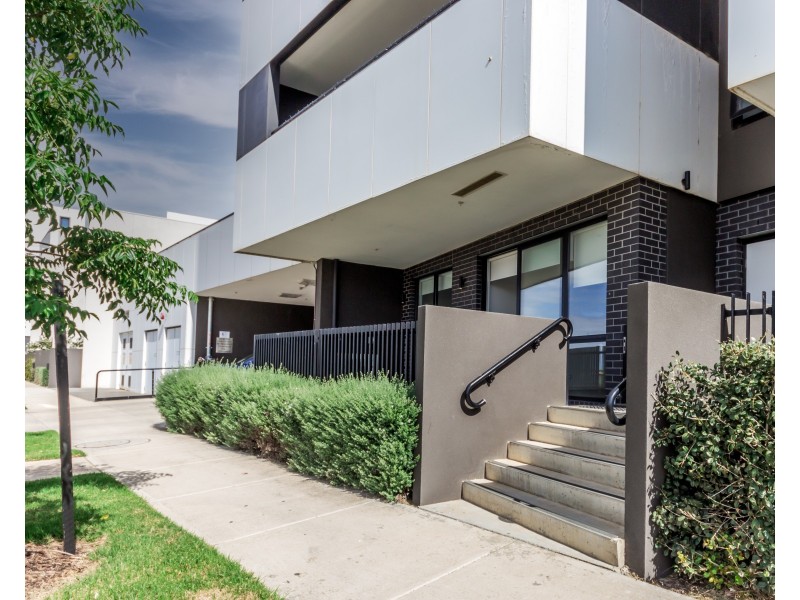 Unit 1/2 Clark St, Williams Landing VIC 3027