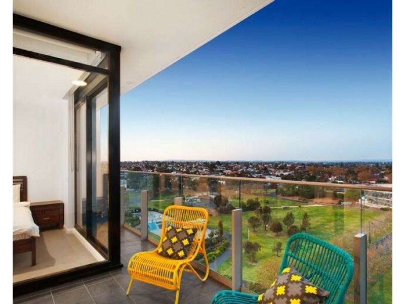 Unit 702/8 Breavington Way, Northcote VIC 3070