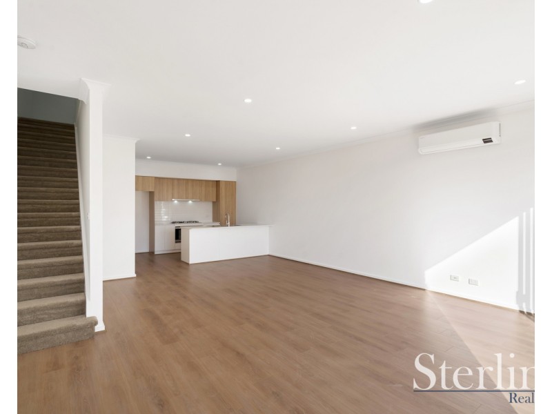 16 Nolita Walk, Point Cook VIC 3030