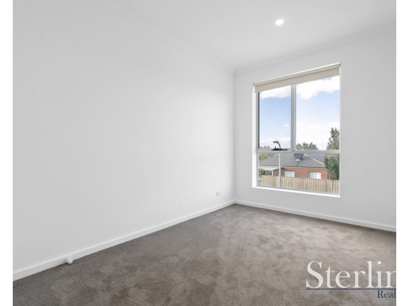 16 Nolita Walk, Point Cook VIC 3030