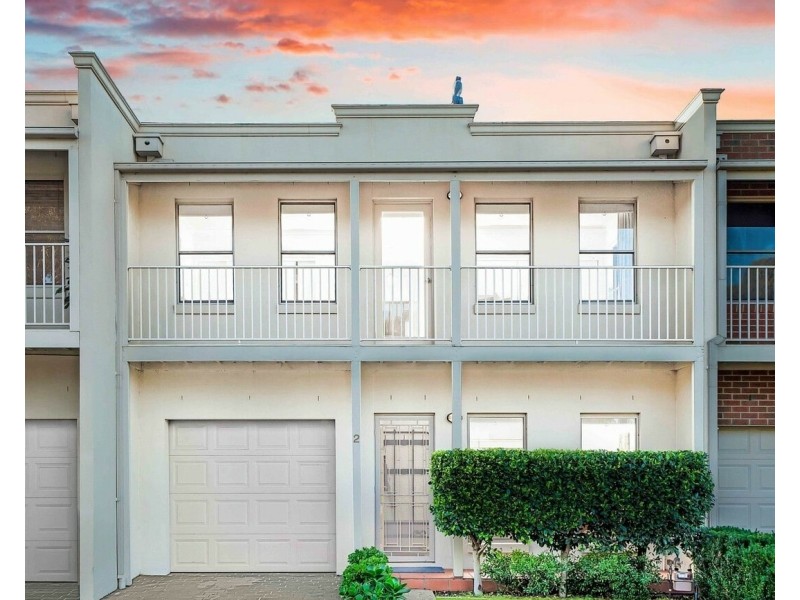 Unit 2/14 Mickleton Gr, Point Cook VIC 3030