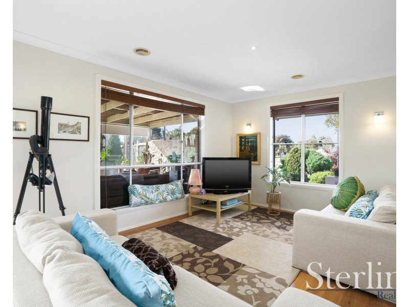 10 Ladybird Crescent, Point Cook VIC 3030