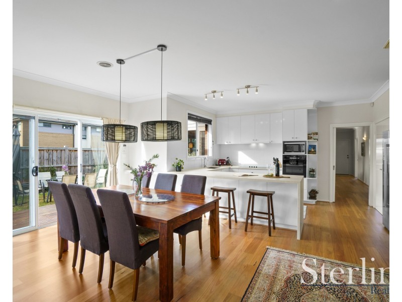 10 Ladybird Crescent, Point Cook VIC 3030