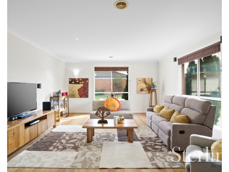 10 Ladybird Crescent, Point Cook VIC 3030