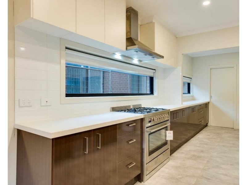 36 Sedgefield Ave, Truganina VIC 3029