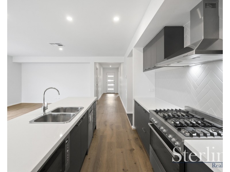 34 Leafy St, Lara VIC 3212