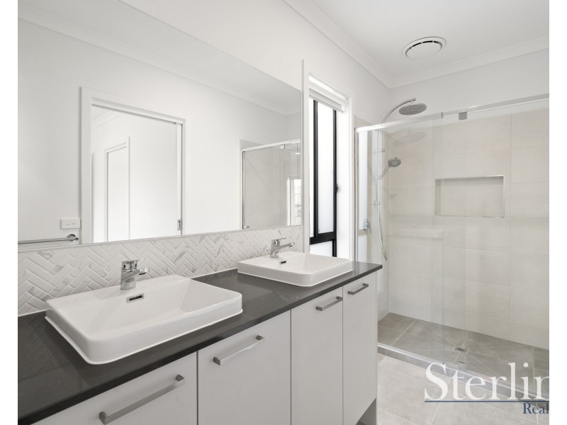 34 Leafy St, Lara VIC 3212