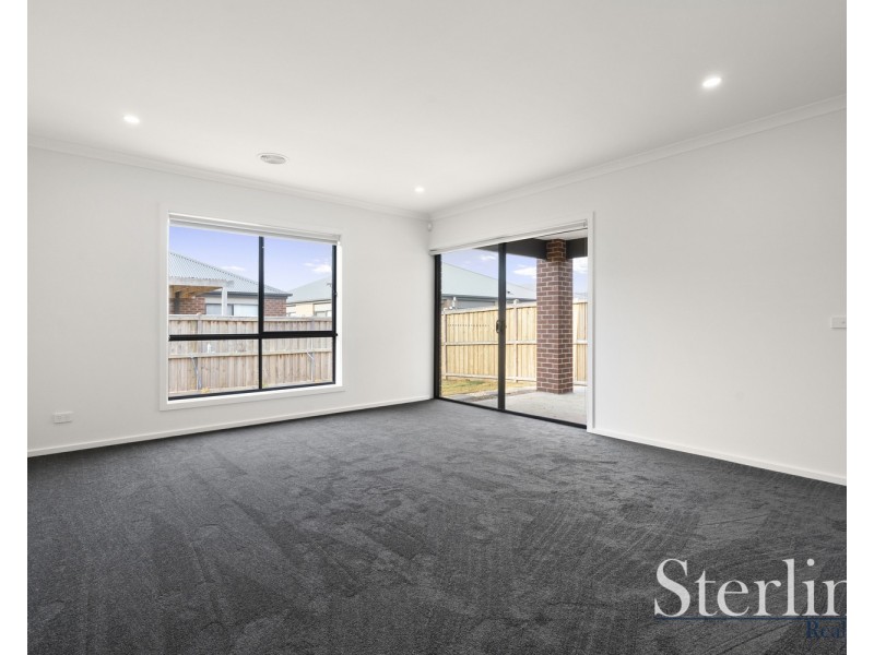34 Leafy St, Lara VIC 3212