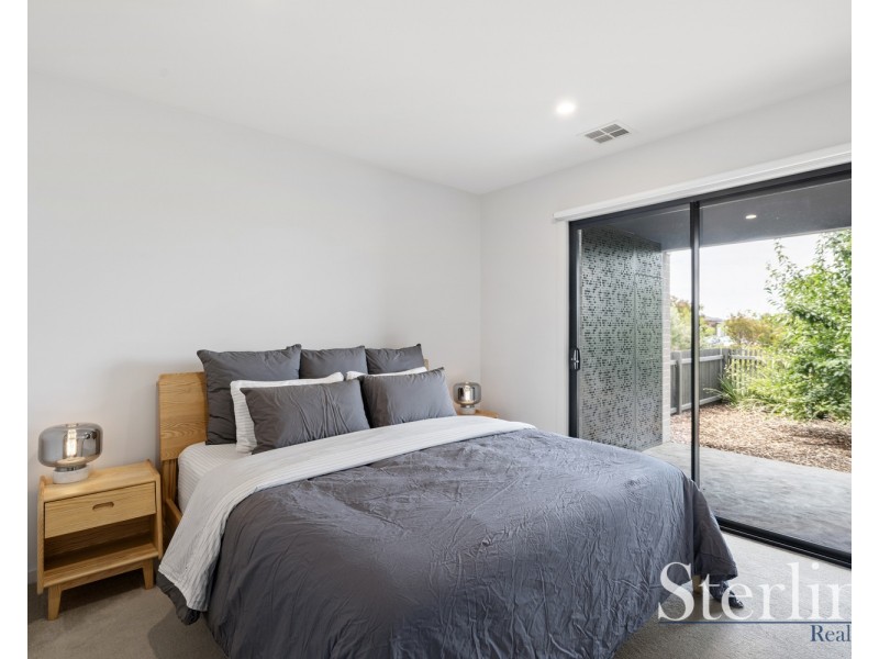 2 Helmsman Walk, Point Cook VIC 3030