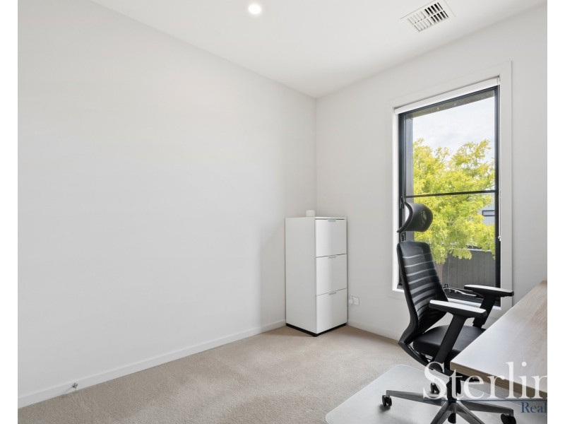 2 Helmsman Walk, Point Cook VIC 3030