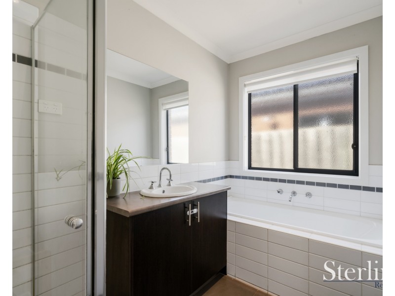 5 Terrene Terrace, Point Cook VIC 3030