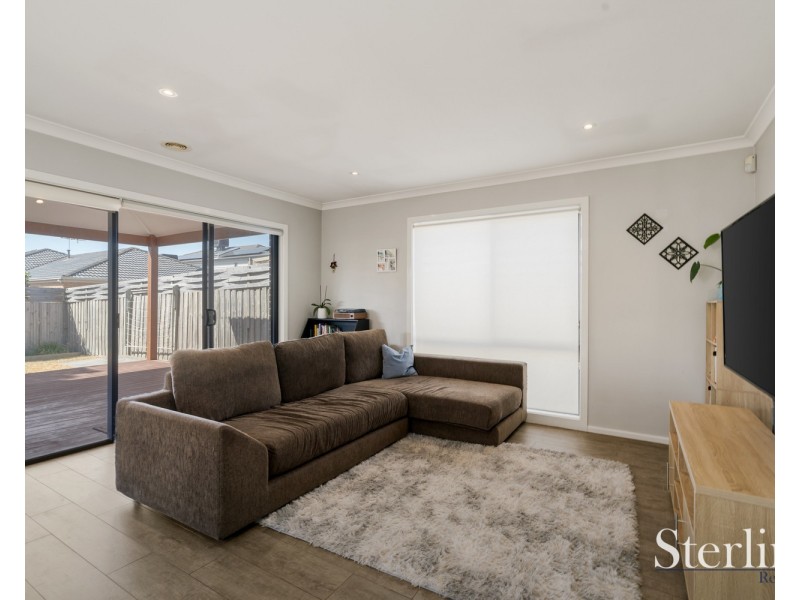5 Terrene Terrace, Point Cook VIC 3030