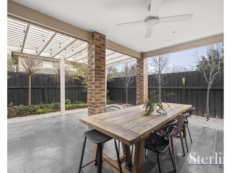302 Saltwater Promenade, Point Cook VIC 3030
