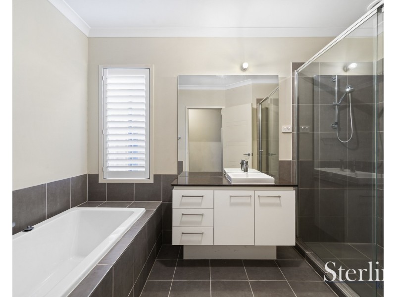 10 Tennant Street, Point Cook VIC 3030