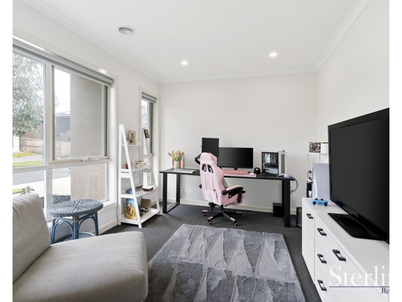 5 Shallow Street, Mambourin VIC 3024