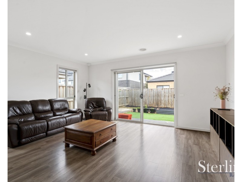 5 Shallow Street, Mambourin VIC 3024