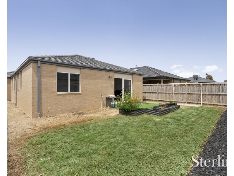 5 Shallow Street, Mambourin VIC 3024